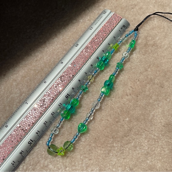 💚 Handmade phone charms for sale in green 💚 - Picture 2 of 6